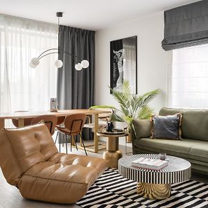 Scala 60E City Center Premium Apartments With Parking By Lion Apartments